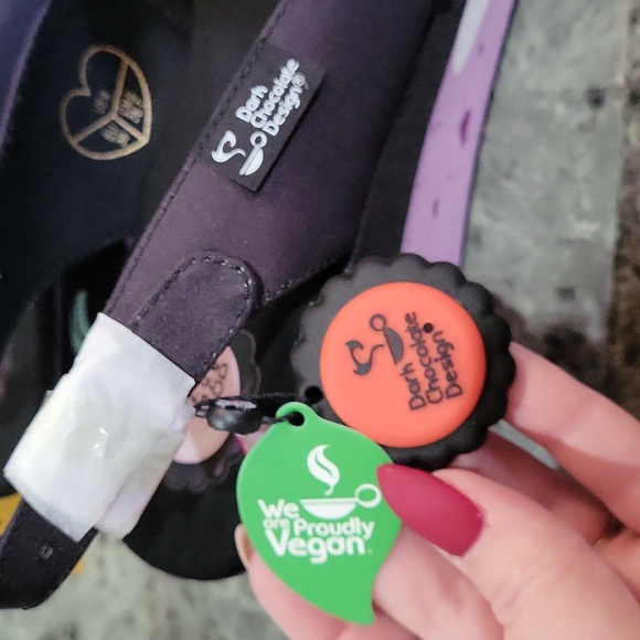 Dark Chocolate Design Beach Ghouls Sandal - Picture 10 of 16